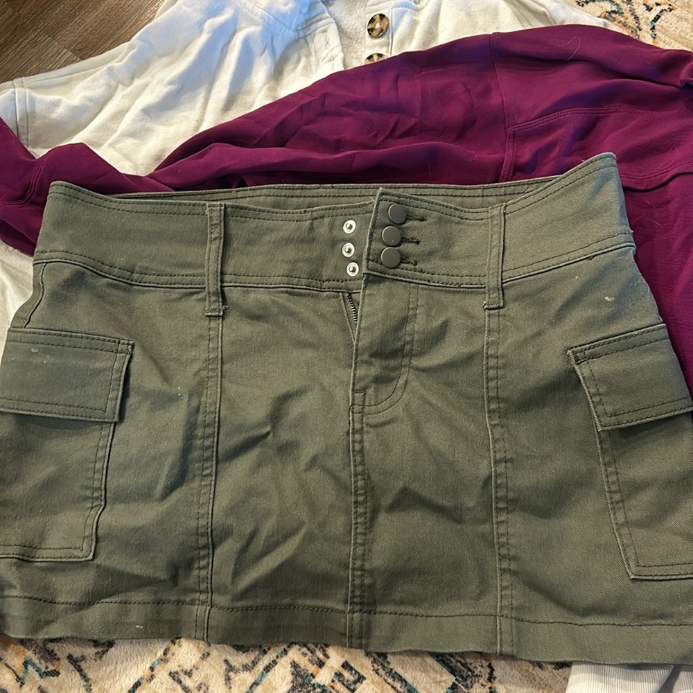Vanilla Star mini cargo skirt